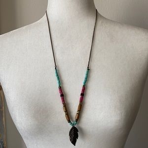 Art Deco Lightweight Bead Necklace Feather Pendant
